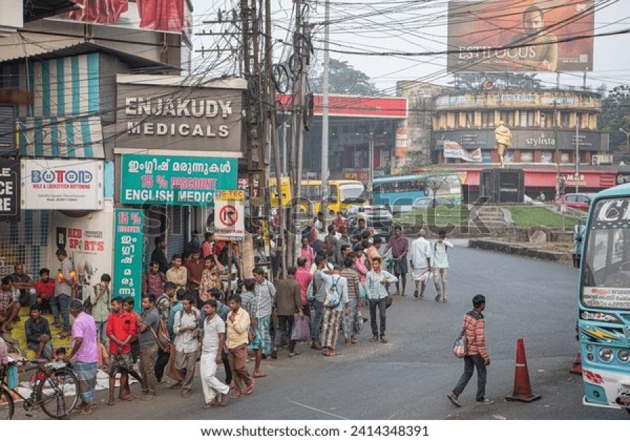 ഗുഡ്‌ബൈ പറഞ്ഞ് ഭായിമാര്‍; കേരളത്തിൽ രണ്ട് ലക്ഷത്തോളം ഉണ്ടായിരുന്നവരില്‍ ഭൂരിപക്ഷവും സംസ്ഥാനം വിട്ടു 