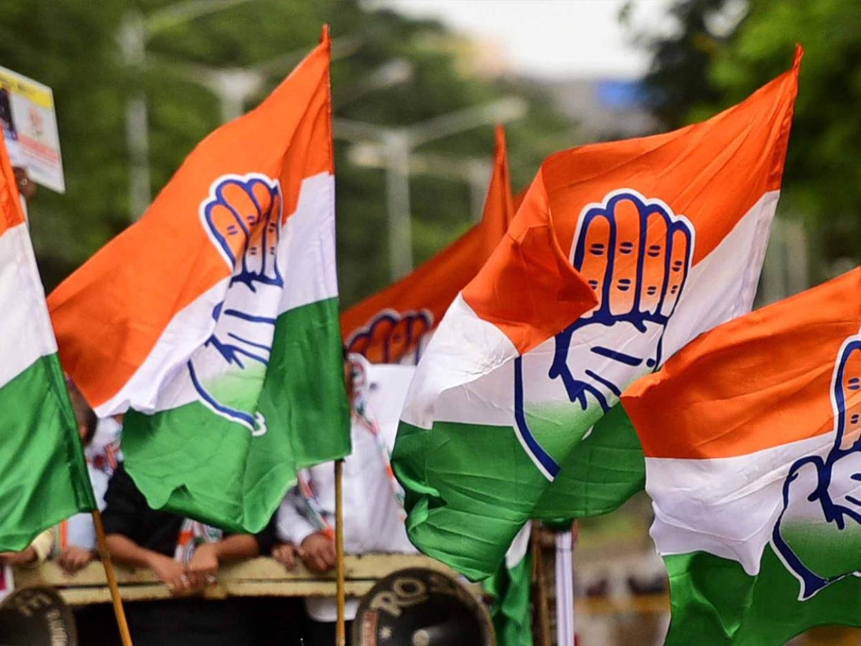 കെപിസിസി അധ്യക്ഷ സ്ഥാനത്തിന് വേണ്ടിയും കോൺ​ഗ്രസിൽ കലഹം; ചാണ്ടി ഉമ്മനായി ഫ്ലെക്സ് ബോർഡ്‌