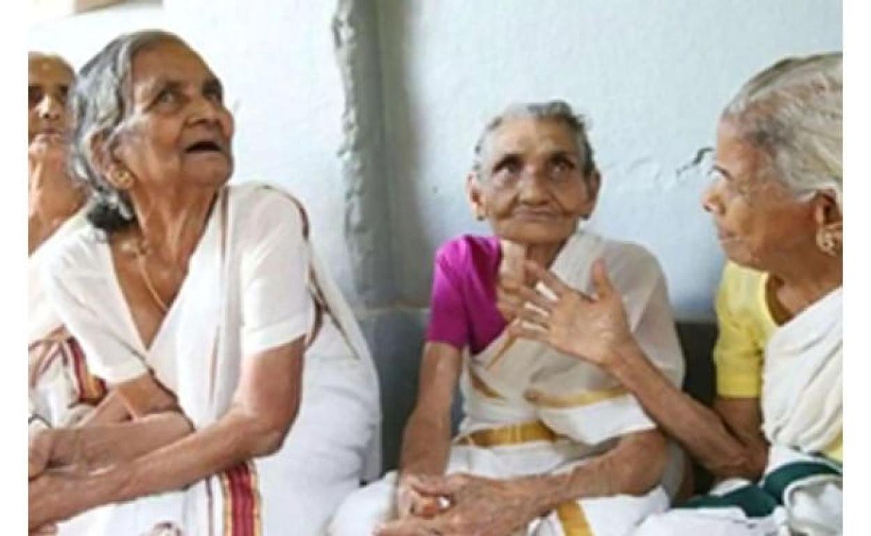 വയോജനങ്ങളുടെ ഒപ്പംനടക്കാൻ കേരളം