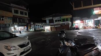 മൂലമറ്റം പ്രൈവറ്റ് ബസ് സ്റ്റാൻഡ് ഇരുട്ടിൽ:* *യാത്രക്കാരുടെ സുരക്ഷ ആരുടെ ഉത്തരവാദിത്വം?