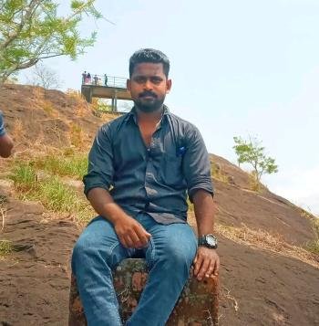 അരുൺ  രാജു പാമ്പനാൽ ( 33 ) നിര്യാതനായി.