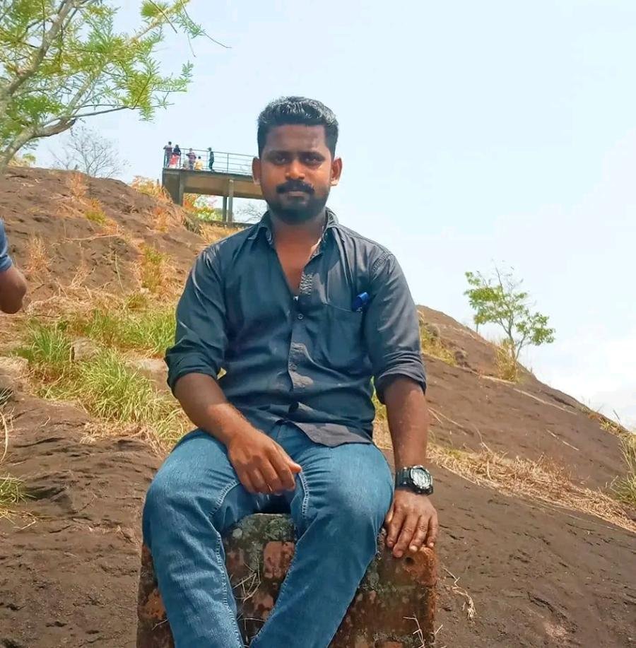 അരുൺ  രാജു പാമ്പനാൽ ( 33 ) നിര്യാതനായി.