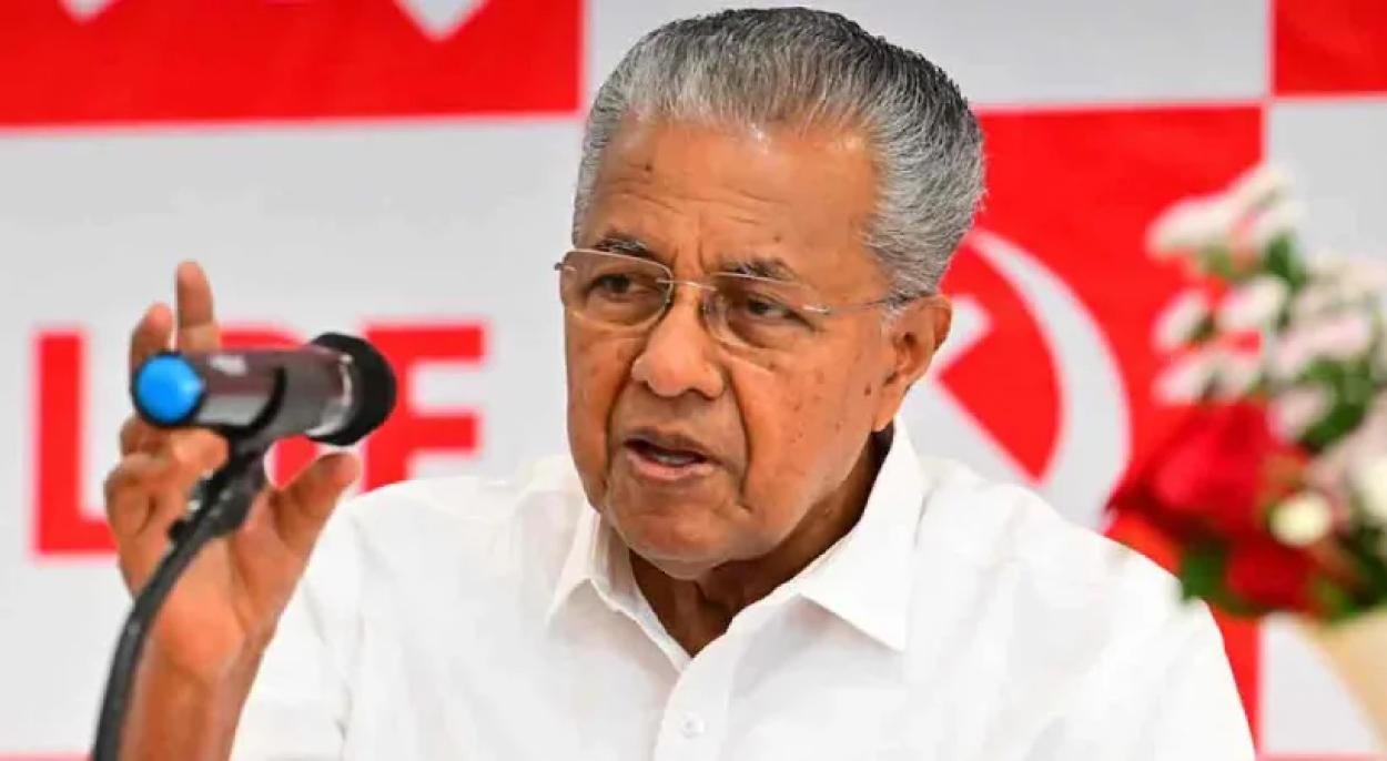 പൊലീസിനെതിരെ പരാതിയുമായി പിണറായി വിജയന്റെ ഡ്രൈവര്‍