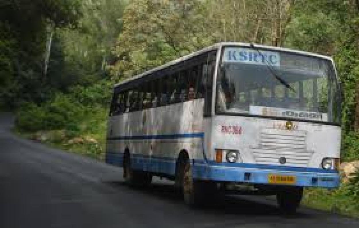 ജൂൺ 15 മുതൽ സ്ത്രീകൾക്ക് കെഎസ്ആർടിസിയിൽ സൗജന്യമായി യാത്ര ചെയ്യാം; ഗതാഗത മന്ത്രി