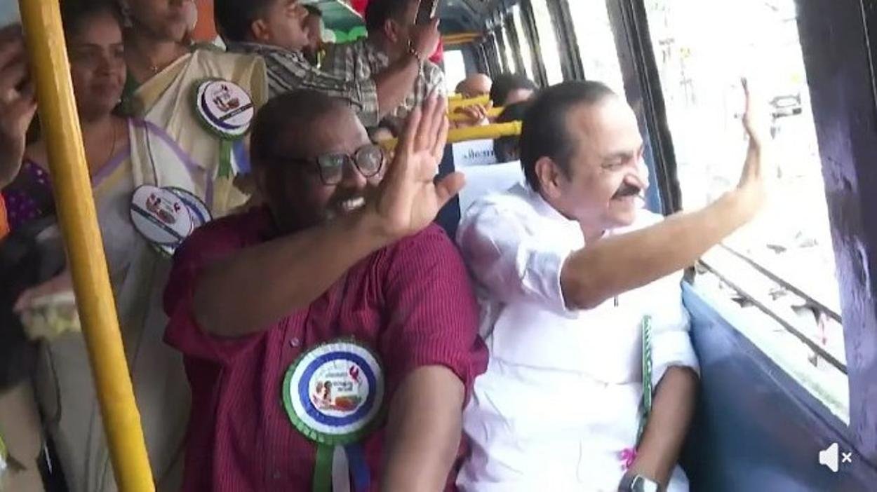 പുരുഷന്‍മാര്‍ക്ക് സൗജന്യം നല്‍കിയാല്‍ പണം വീട്ടിലെത്തില്ല: മുഖ്യമന്ത്രി