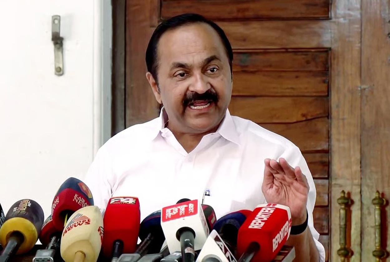 ഇന്ദിരാ ഗ്യാരണ്ടി: ക്ഷേമ പെന്‍ഷനില്‍ പ്രഖ്യാപനമില്ല; ഉമ്മന്‍ചാണ്ടി ആരോഗ്യ ഇന്‍ഷുറസിന് 10 കോടി രൂപ