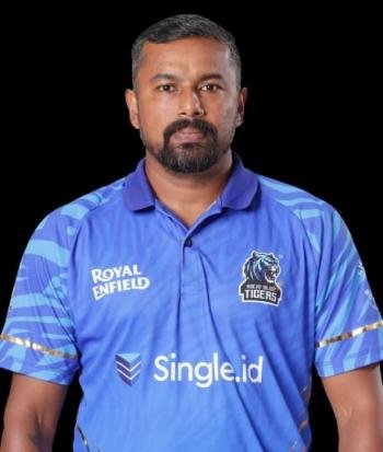 ക്രിക്കറ്റ് പരിശീലനത്തിനെത്തിയ പെൺകുട്ടിയെ പീഡിപ്പിച്ചു: മുൻ രഞ്ജി താരം കെ.ജെ രാകേഷിനെതിരെ പോക്സോ കേസ്
