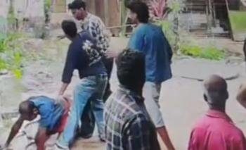 പിരിവ് നൽകിയില്ല :തൈക്കാട്ടുശേരി ബിവറേജിൽ മദ്യം വാങ്ങാനെത്തിയ വയോധികനെ യുവാക്കൾ പഞ്ഞിക്കിട്ടു