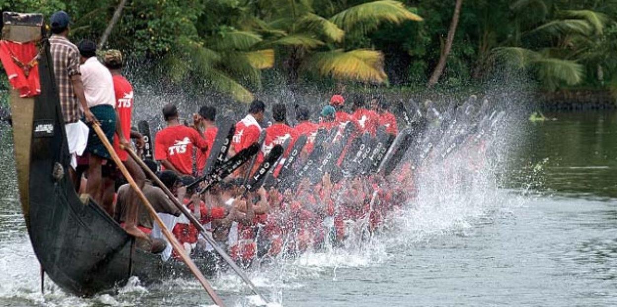 72-ാമത് നെഹ്‌റു ട്രോഫി വള്ളംകളി 2026 ഓഗസ്റ്റ് 22-ന് ശനിയാഴ്ച്ച പുന്നമടക്കായലിൽ നടത്താൻ നെഹ്റുട്രോഫി ബോട്ട് റേസ് സൊസൈറ്റി എക്സിക്യൂട്ടീവ് കമ്മറ്റി യോഗം തീരുമാനിച്ചു