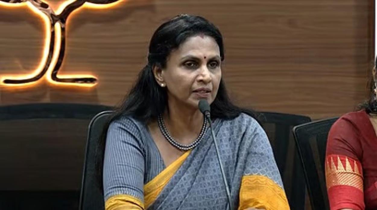 അനുനയം ഫലിച്ചു; രാജി പിൻവലിച്ച് ആർ. ശ്രീലേഖ