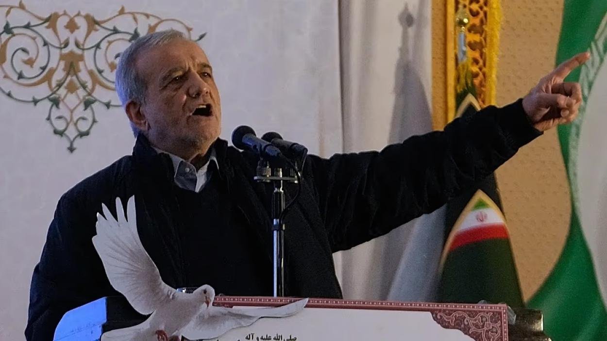 അയൽ  രാജ്യങ്ങളോട് ക്ഷമ ചോദിച്ച് ഇറാൻ.  ഇനി ആക്രമിക്കില്ലെന്ന് ഉറപ്പു നൽകി.   ഗൾഫ് മേഖലയിൽ യുദ്ധ ഭീതി ഒഴിയുന്നു.